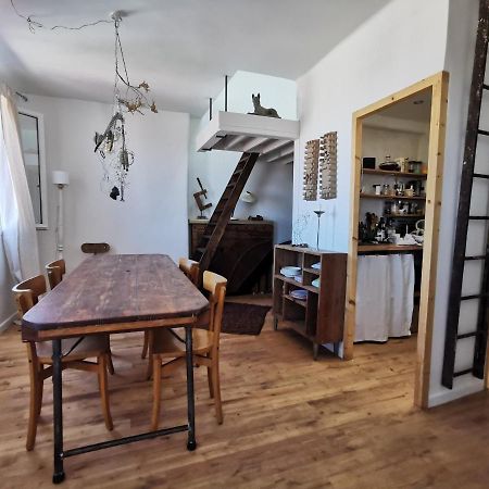 Ferienwohnung Le 5E Ciel : Un Nid Au Dessus De Marseilles Exterior foto