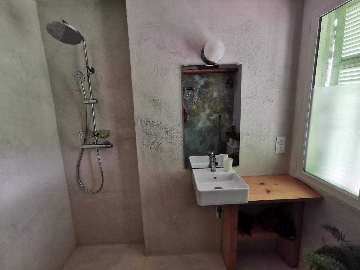 Ferienwohnung Le 5E Ciel : Un Nid Au Dessus De Marseilles Exterior foto